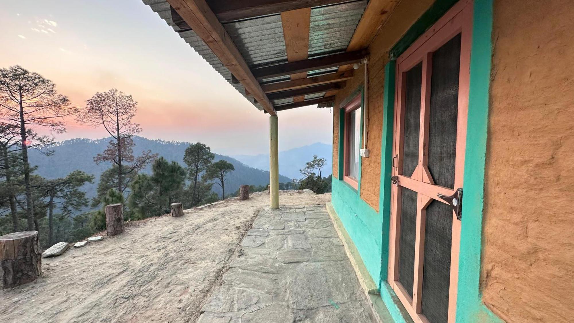 Joshi Cottage Binsar Exterior foto